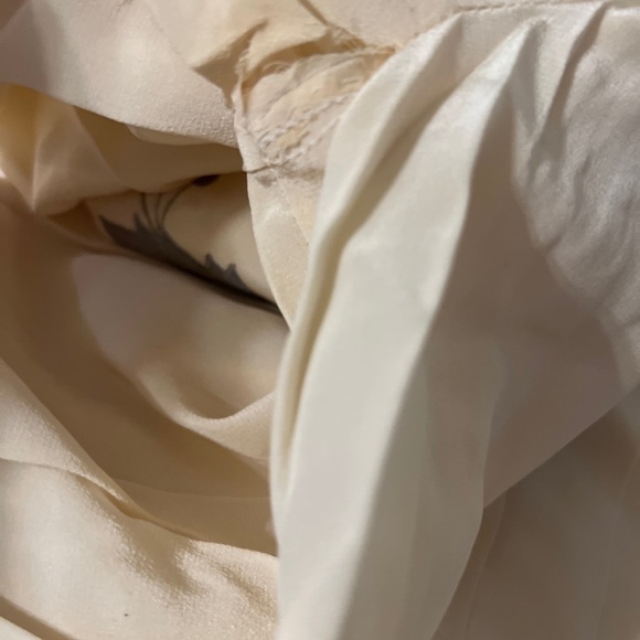 Vintage Mercedes & Adrienne 100% Silk Button Down Blouse sz 10 Beige W. Leaves - Picture 11 of 11